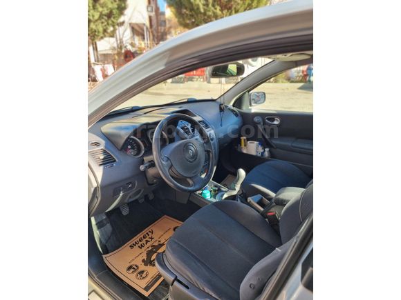 Sahibinden Renault Megane 1.6 Dynamique 2005 Model