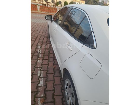 KAR BEYAZ TOYOTA
