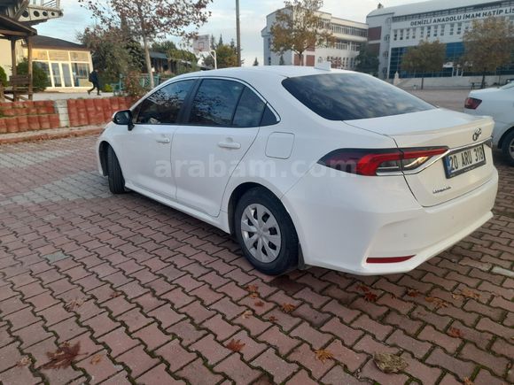 KAR BEYAZ TOYOTA