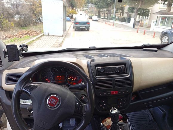  Öğretmenden Fiat Doblo Premio Black 2014
