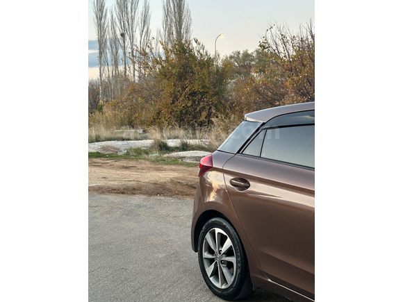 Sahibinden Hyundai i20 1.2 MPI Style 2015 Model