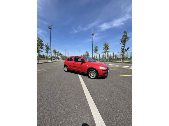 Sahibinden Opel Corsa 1.4 Comfort 2001 Model klimalı cosmo far var bakımları yeni ön amasörlor yenilendi arka yaylar yenilendi direksiyon kutusu yeni 