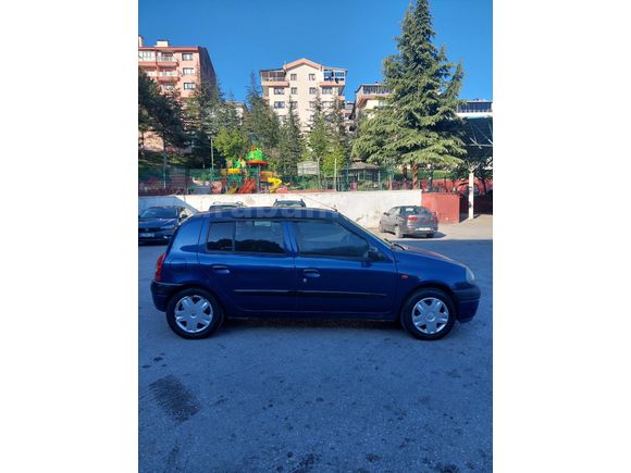 Sahibinden Renault Clio 1.4 RTA 2000 Model