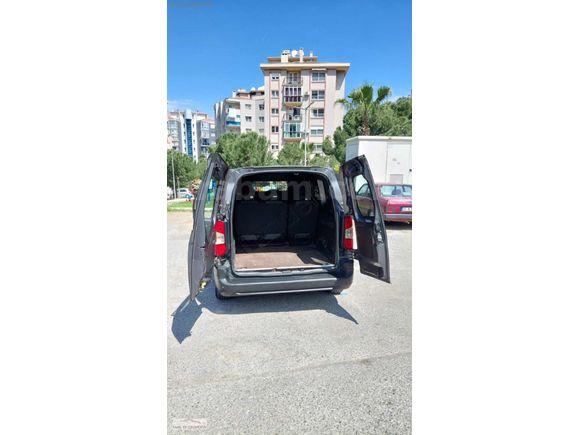 PARK35' DEN 2022 MODEL OPEL COMBO 1.5D HATASIZ BOYASIZ