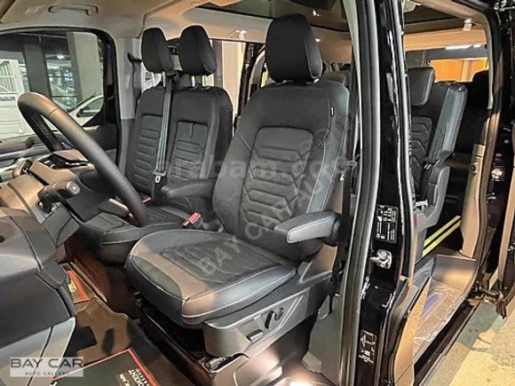 BAY CAR'DAN 2025 FORD TOURNEO CUSTOM TİTANYUM PLUS