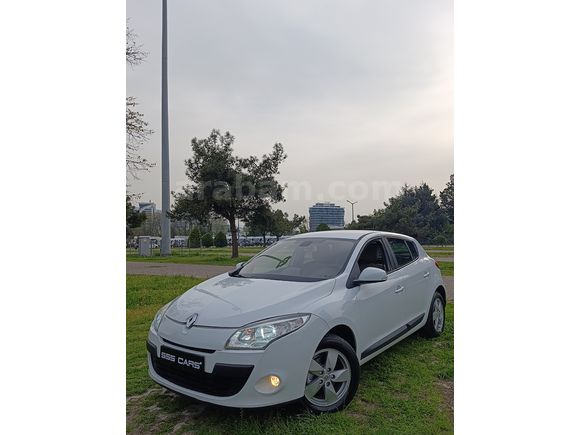 SSS CARS TAN RENAULT MEGANE 1.6 OTOMATİK EXPRESSİON