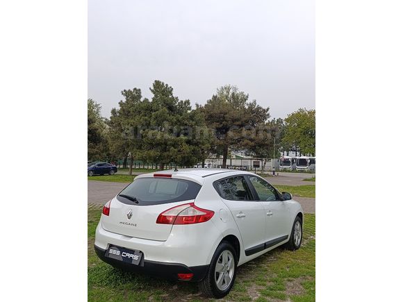 SSS CARS TAN RENAULT MEGANE 1.6 OTOMATİK EXPRESSİON