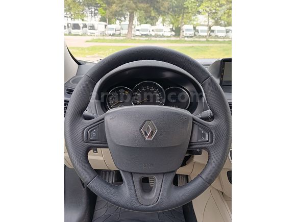 SSS CARS TAN RENAULT MEGANE 1.6 OTOMATİK EXPRESSİON