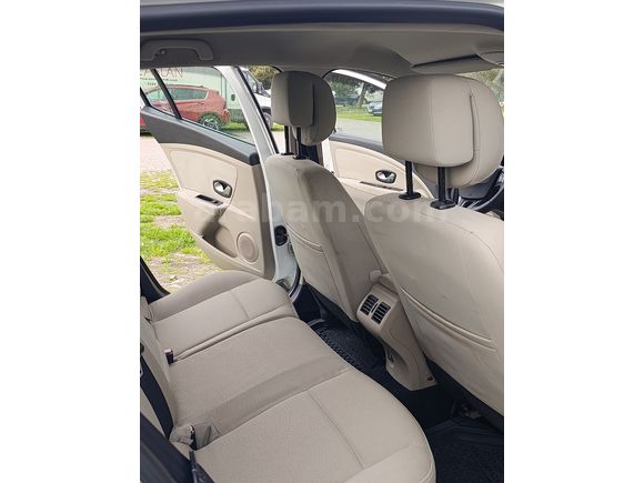 SSS CARS TAN RENAULT MEGANE 1.6 OTOMATİK EXPRESSİON
