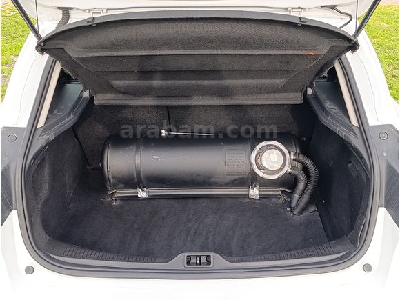 SSS CARS TAN RENAULT MEGANE 1.6 OTOMATİK EXPRESSİON