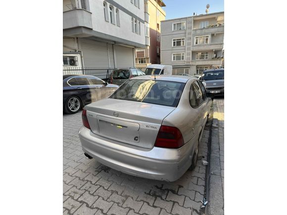 Sahibinden Opel Vectra 2.0 CDX 2001 Model  312.000 km Gri