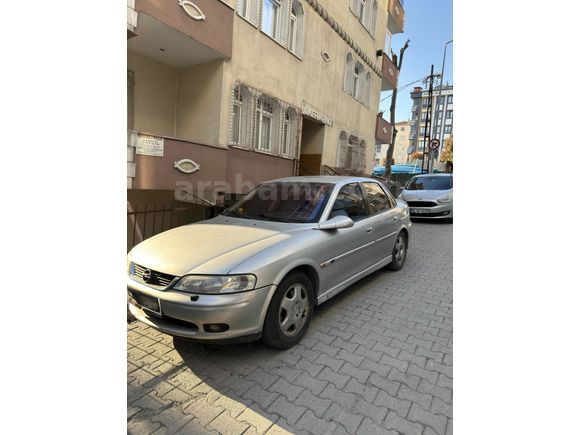 Sahibinden Opel Vectra 2.0 CDX 2001 Model  312.000 km Gri