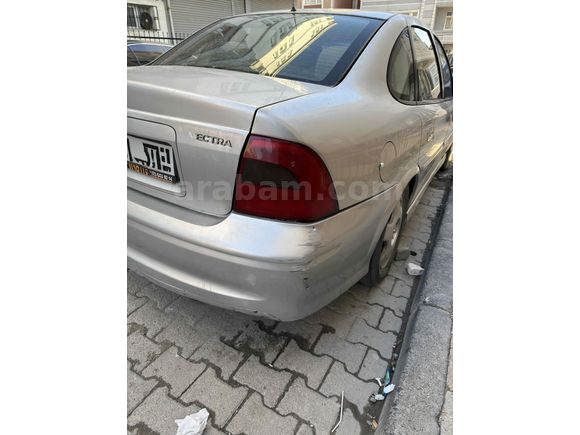 Sahibinden Opel Vectra 2.0 CDX 2001 Model  312.000 km Gri
