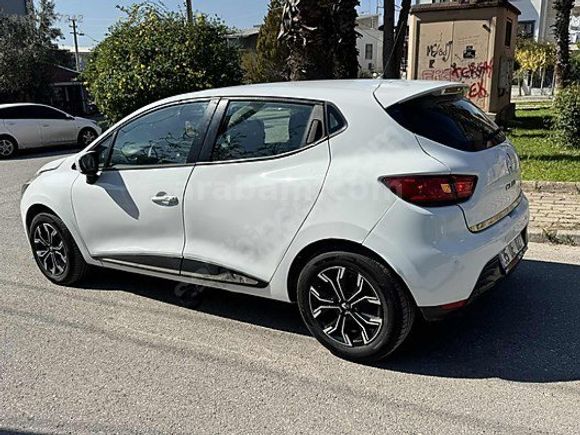 DÜŞÜK KM RENAULT CLİO ÇOK TEMİZ