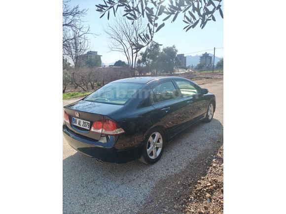Sahibinden Honda Civic 1.6i VTEC Elegance 2011 Model