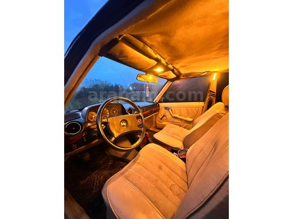 Sahibinden Mercedes - Benz E 200 d 1984 Model 