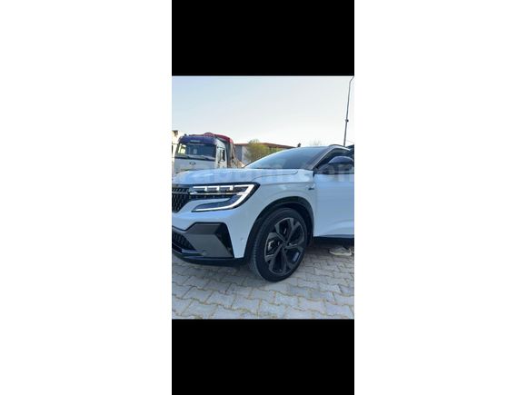 Sahibinden Renault Austral 1.3 Hybrid Techno Esprit Alpine 2025 Model İzmir