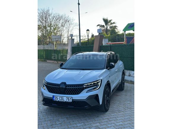 Sahibinden Renault Austral 1.3 Hybrid Techno Esprit Alpine 2025 Model İzmir
