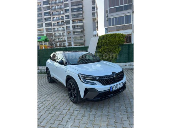 Sahibinden Renault Austral 1.3 Hybrid Techno Esprit Alpine 2025 Model İzmir