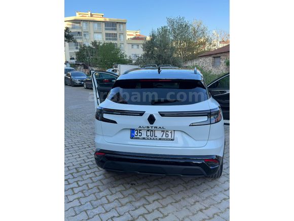 Sahibinden Renault Austral 1.3 Hybrid Techno Esprit Alpine 2025 Model İzmir