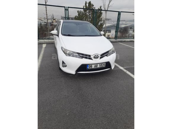 Sahibinden Toyota Auris 1.6 Advance Skypack 2015 Model