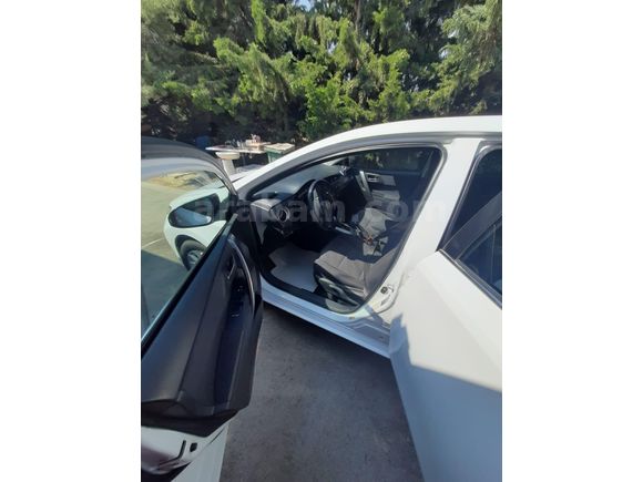 Sahibinden Toyota Auris 1.6 Advance Skypack 2015 Model