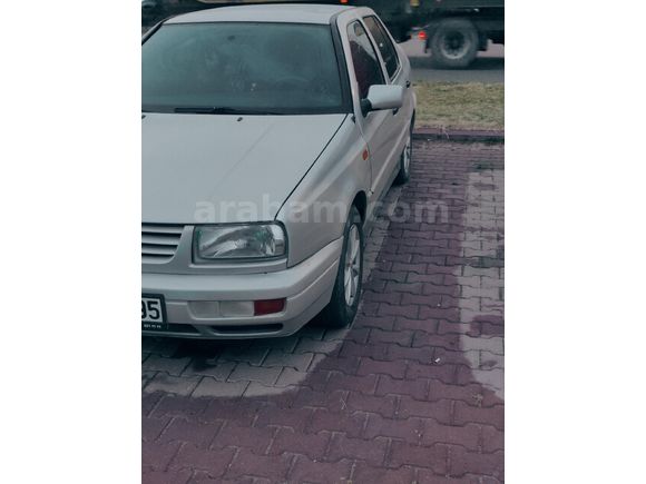Sahibinden Volkswagen Vento 1.6 GL 1998 Model
