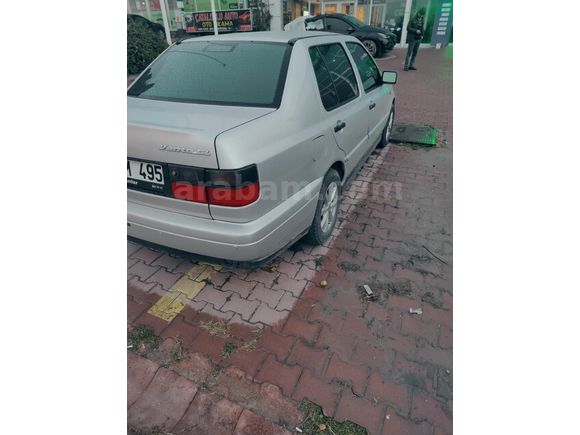 Sahibinden Volkswagen Vento 1.6 GL 1998 Model