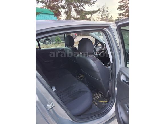 Sahibinden Opel Corsa 1.4 Color Edition 2015 Model
