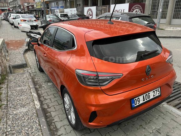 Sahibinden Renault Clio 1.0 TCe Evolution 2024 Model  19.000 km Turuncu
