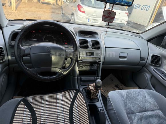Sahibinden Renault Laguna 1.6 RXE 2001 Model 
