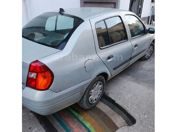 Sahibinden Renault Clio 1.4 RNA 2001 Model