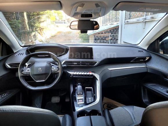 Sahibinden Peugeot 3008 1.6 PureTech Allure Dynamic 2021 Model son ay çıkışlı  71.000 km Füme