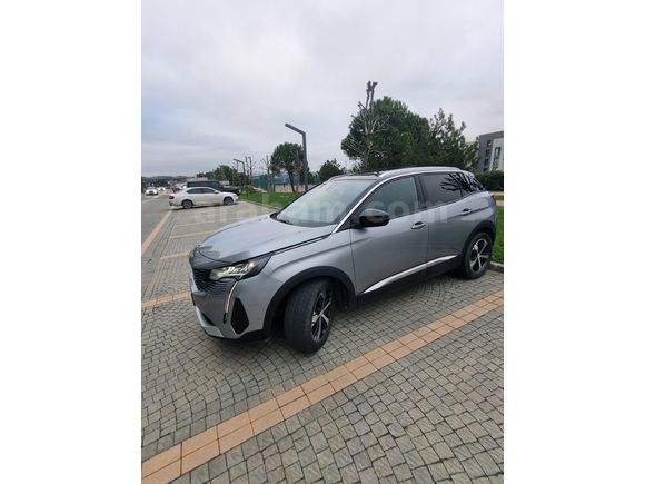 Sahibinden Peugeot 3008 1.5 BlueHDI Allure 2023 Model İstanbul 19.000 km Gri