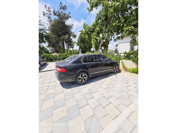 Sahibinden Skoda SuperB 1.6 TDI Elegance 2011 Model