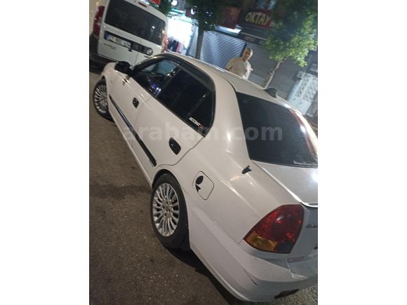 Sahibinden Hyundai Accent 1.5 CRDi Admire 2005 Model Gaziantep 250.000 km Beyaz