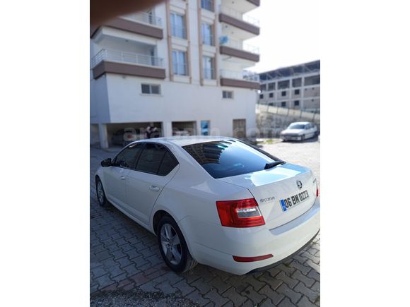 Sahibinden Skoda Octavia 1.6 TDI Optimal 2015 Model