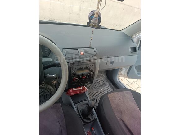 Sahibinden Skoda Fabia 1.4 Comfort 2001 Model  2.037 km Gri