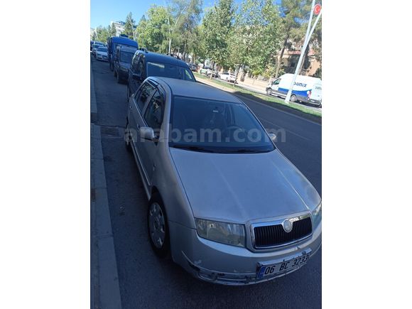 Sahibinden Skoda Fabia 1.4 Comfort 2001 Model  2.037 km Gri