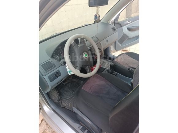 Sahibinden Skoda Fabia 1.4 Comfort 2001 Model  2.037 km Gri