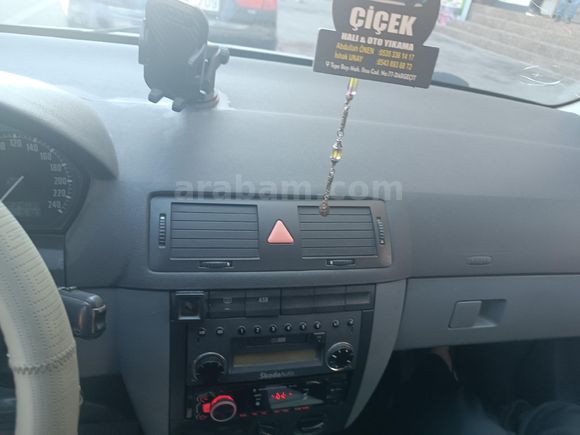 Sahibinden Skoda Fabia 1.4 Comfort 2001 Model  2.037 km Gri