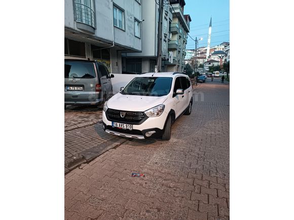 Sahibinden Dacia Lodgy 1.5 BlueDCI stepway 2022 Model  106.000 km Beyaz