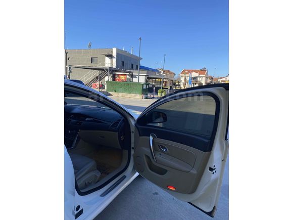 Sahibinden Renault Latitude 1.5 dCi Executive 2013 Model 