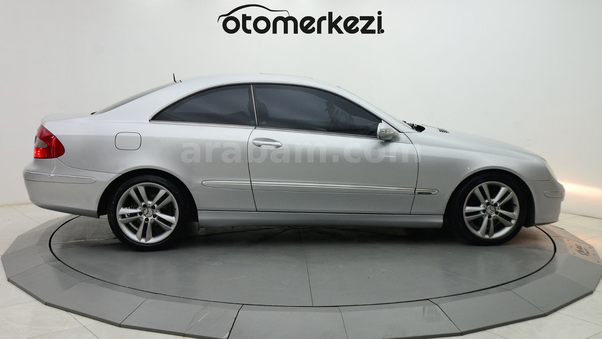 Galeriden Mercedes - Benz CLK 200 Kompressor Avantgarde 2006 Model Kırşehir 420.500 km Gri (Gümüş) 4