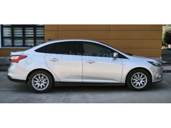 Ford Focus 1.6 TDCi Titanium 2013 Model