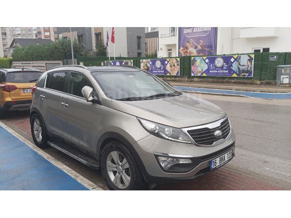 Sahibinden Kia Sportage 1.6 GDI Concept Plus 2013 Model  119.000 km Altın
