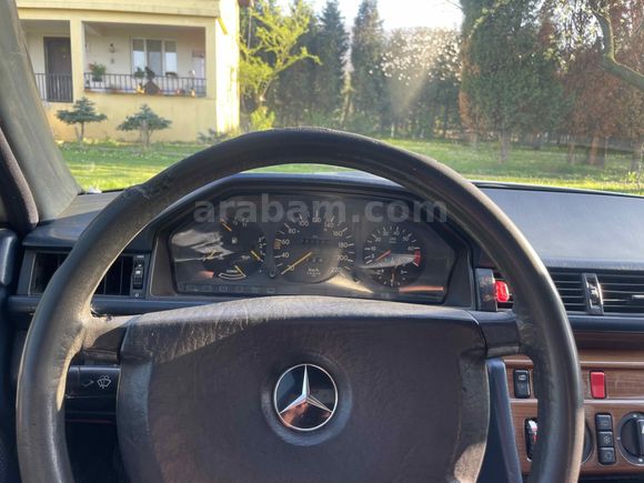 Sahibinden Mercedes - Benz 200 E 1990 Model 