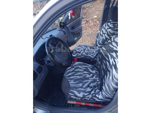 Sahibinden Hyundai Accent 1.5 Admire 2004 Model  305.000 km Gri