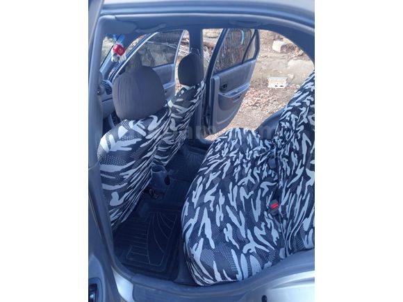 Sahibinden Hyundai Accent 1.5 Admire 2004 Model  305.000 km Gri