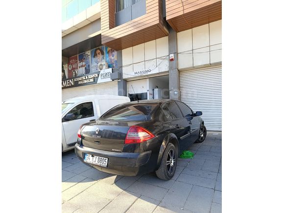 Sahibinden Renault Megane 1.5 dCi Expression 2007 Model  300.000 km Siyah